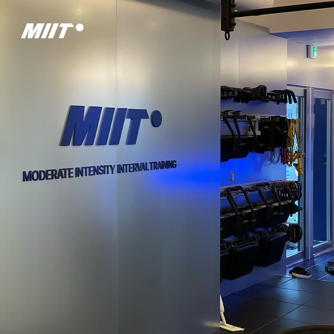 - MIIT PLACE ️ 센트라스점 -“The way to be better” 센트라스점 밋과 함께 더 나은 삶으로 나아가는 길!입구부터 운동욕구 뿜뿜인 센트라스점 최근 인테리어를 리모델링 해 모든 게 새 (3)