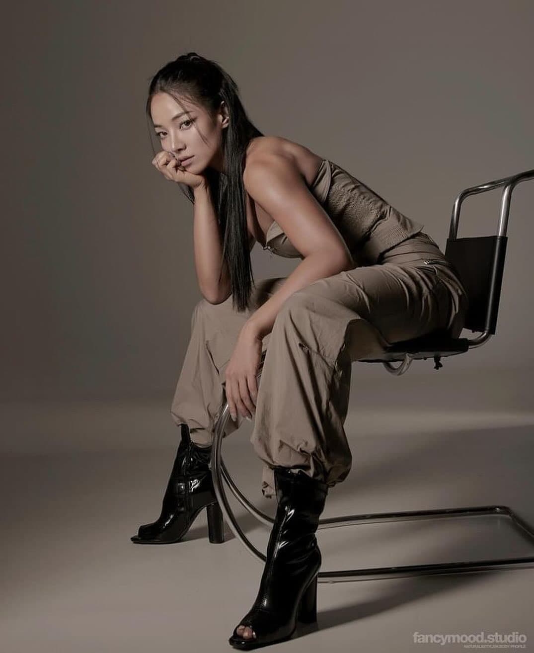 -팬시무드스튜디오원본마저 너무좋았어서셀렉하는것도 까먹었던팬시무드스튜디오작가님이알아서셀렉해주심❣저보고 예약하셨다고하면더잘찍어주실지도!!🙈🤎@fancymood.studio